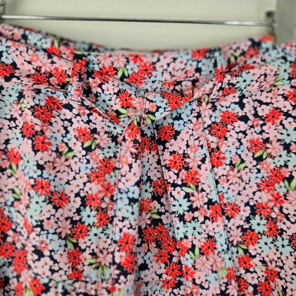 SO Goods For Life Floral Mini Skirt XS Navy Red Pink Ditsy Print Rayon Tie Waist - Picture 3 of 8